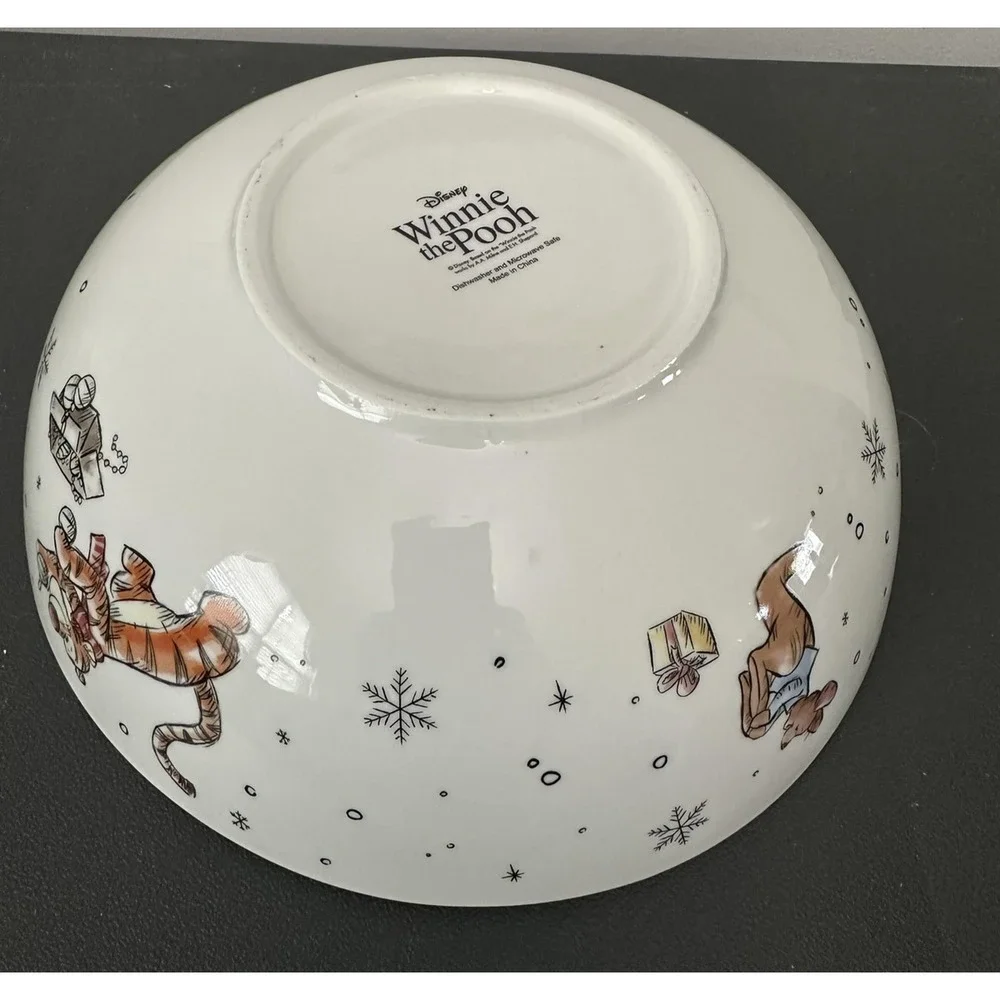 Disney Winnie the Pooh Christmas Bowl Snowflake 6 Inch Porcelain Microwave Safe